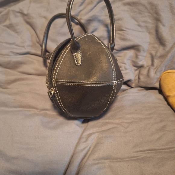 Small Round Purse - Picture 3 of 3